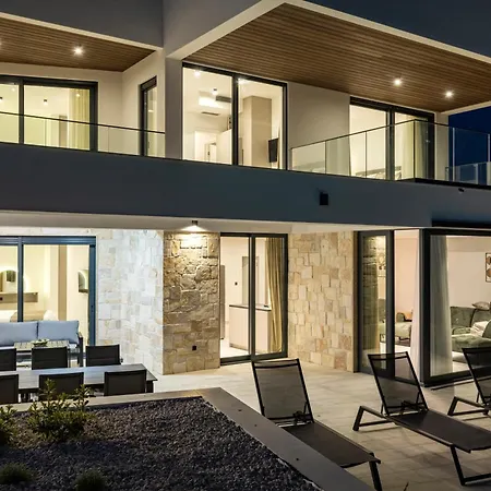 Vila Azure Irena