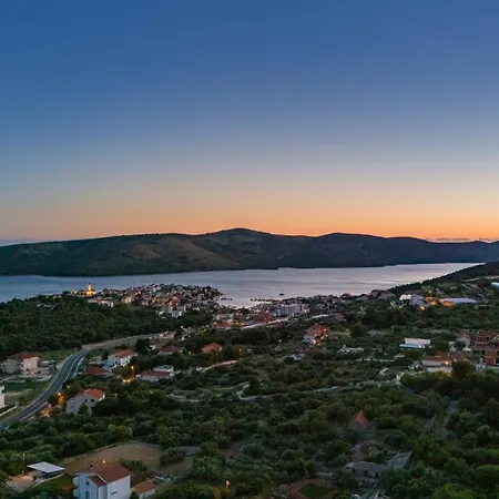Azure Irena Vila Seget Vranjica