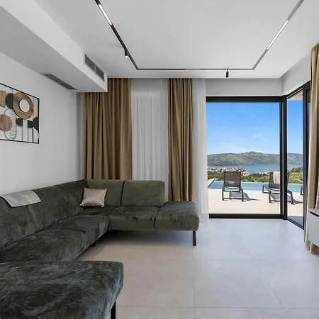 Azure Irena Villa *
