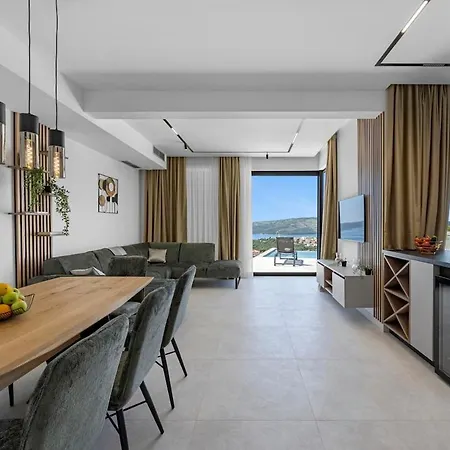 Azure Irena Villa Seget Vranjica