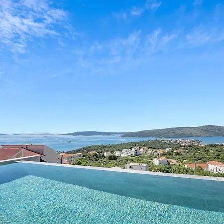 Azure Irena Villa