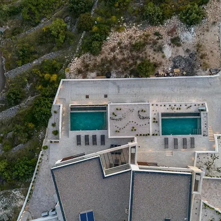 Azure Irena Villa *